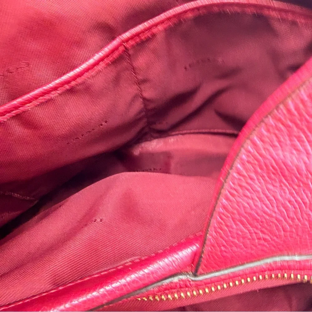 Coach Burgundy pebble Leather Hobo shoulder bag 10x12 gold‎ tone hardware.